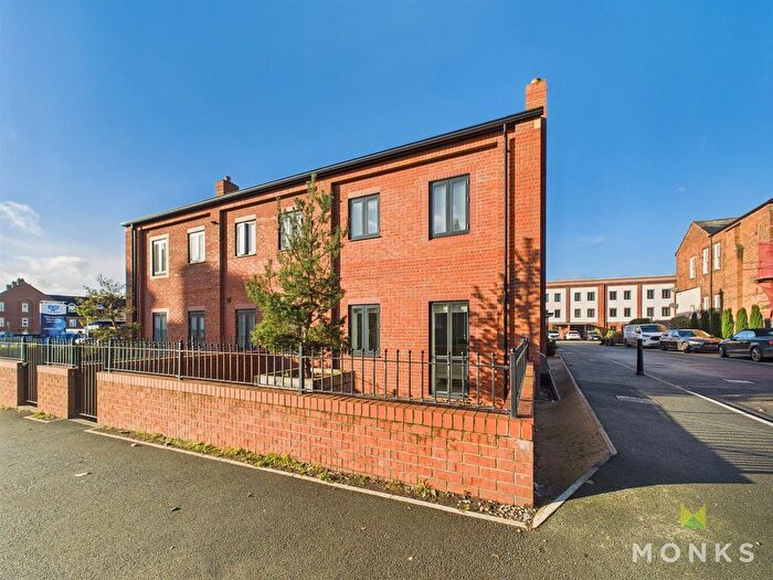 2 Bedroom Flat For Sale In Albury Place, St. Michaels Street, Shrewsbury, SY1