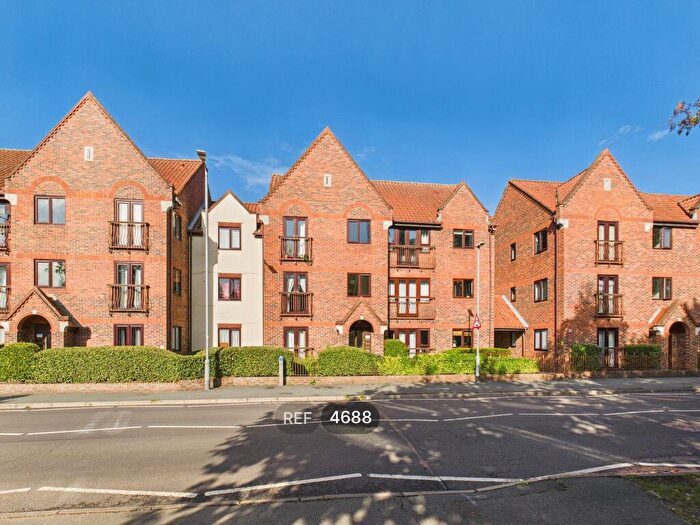 2 Bedroom Apartment To Rent In , Tynedale Square, Colchester, CO4