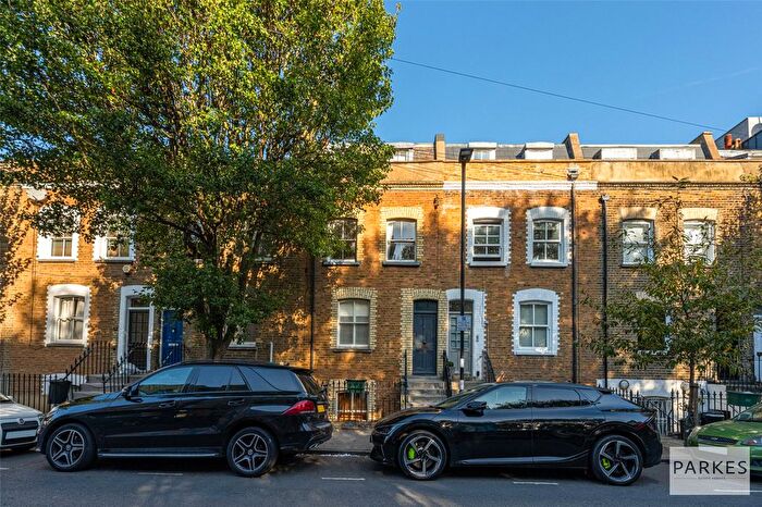 4 Bedroom Detached House To Rent In Gifford Street, London, N1