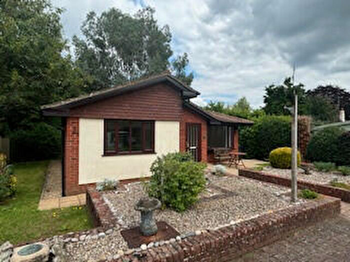 2 Bedroom Bungalow For Sale In Epsom, Surrey, KT18