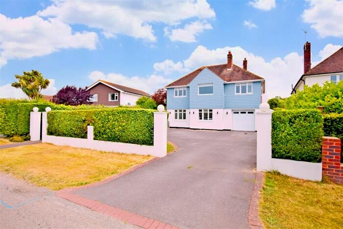 4 Bedroom Detached House To Rent In Crossbush Road, Felpham, Bognor Regis, PO22