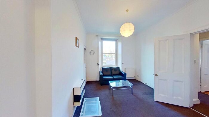 1 Bedroom Flat To Rent In Wardlaw Street, Edinburgh, EH11