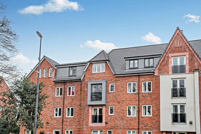 1 Bedroom Apartment For Sale In Oakfield Court, Crofts Bank Road, Urmston, Manchester, M41