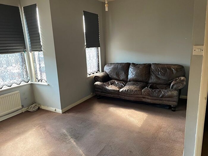 1 Bedroom Flat To Rent In York Road, Southend-On-Sea, SS1