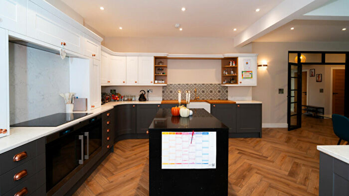 4 Bedroom Detached House For Sale In Station Road, Stoke-on-trent, Scholar Green, ST7