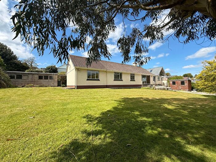 4 Bedroom Detached Bungalow For Sale In Roscarrack Close, Falmouth, TR11