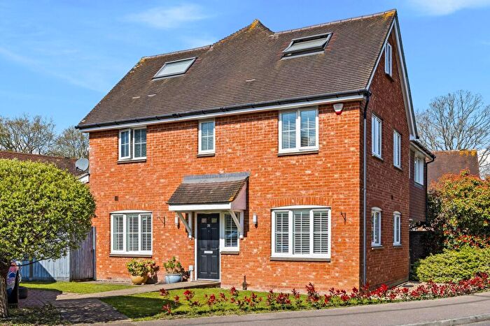 3 Bedroom Semi-Detached House For Sale In Sycamore Drive, Burgess Hill, RH15