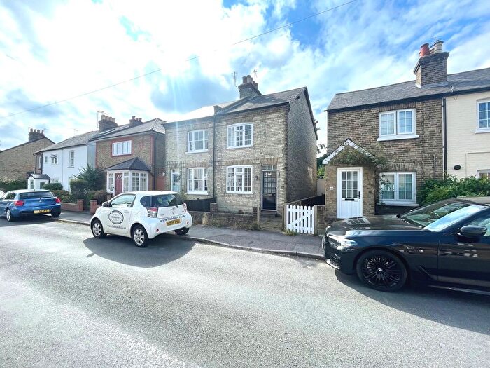 2 Bedroom Semi-Detached House To Rent In Thornton Road, Potters Bar, EN6