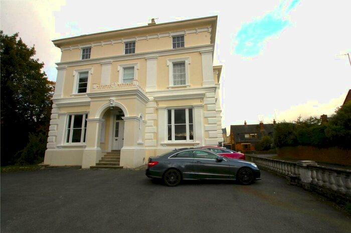 2 Bedroom Apartment To Rent In Hillcourt Road, Cheltenham, Gloucestershire, GL52