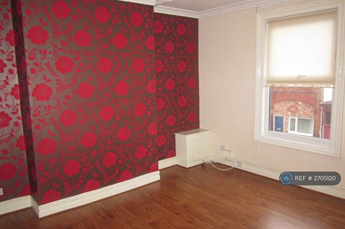 2 Bedroom Flat To Rent In Mount Pleasant, Waterloo, Liverpool, L22