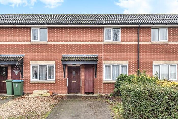 2 Bedroom Terraced House To Rent In Bracken Way, Aylesbury, HP21