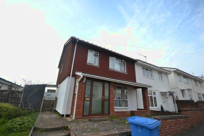 4 Bedroom Semi-Detached House To Rent In Waring Road, Norwich, NR5