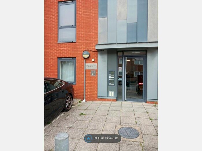 2 Bedroom Flat To Rent In Helene House, London, E16