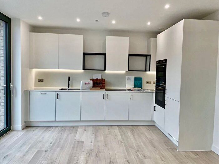 2 Bedroom Flat To Rent In Coster Avenue, London, N4