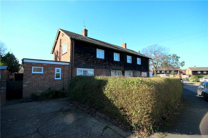 4 Bedroom Semi-Detached House To Rent In Stoney Brook, Guildford, Surrey, UK GU2