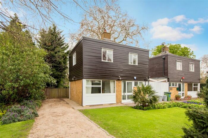 3 Bedroom Detached House To Rent In Orme Square, Kensington Gardens, London, W2