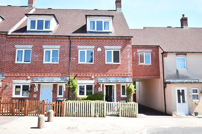 4 Bedroom Semi Detached House To Rent In Sandbourne Avenue, Blandford Forum, Dorset, DT11