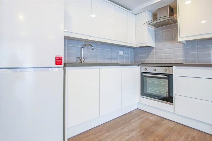 2 Bedroom Apartment To Rent In London Road, Bracknell, RG12