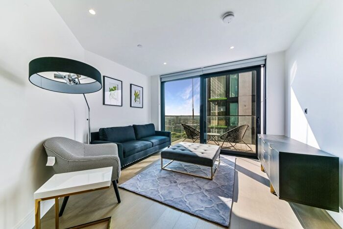 2 Bedroom Flat For Sale In The Dumont, Albert Embankment, Lambeth, London, SE1