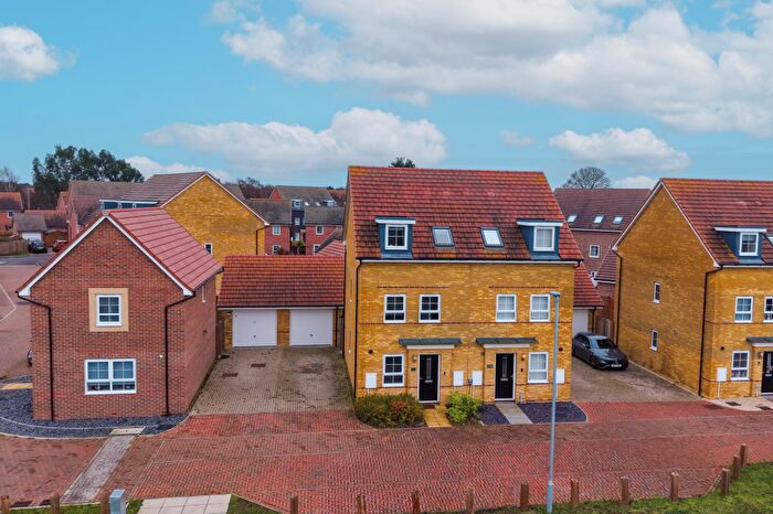 3 Bedroom Semi-Detached House For Sale In Eagle Close, Red Lodge, IP28