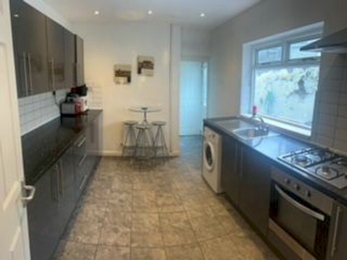 4 Bedroom Terraced House To Rent In Arthur Street, Cardiff, CF24