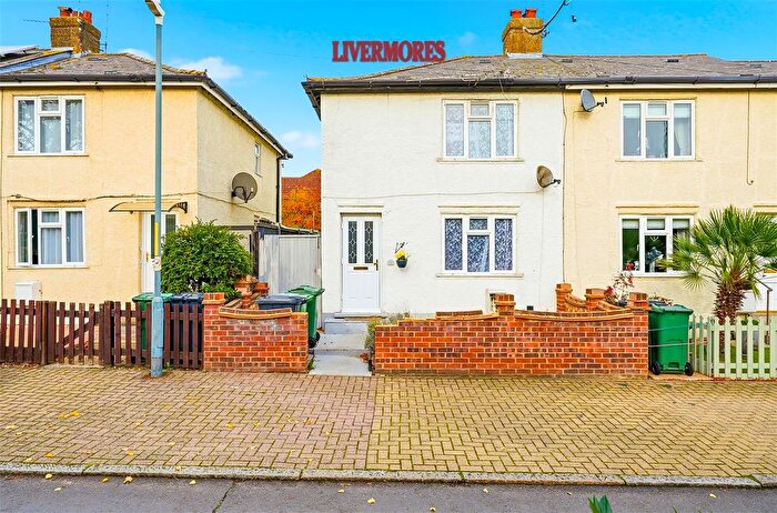 2 Bedroom End Terrace House For Sale In Laurel Close, Dartford, DA1