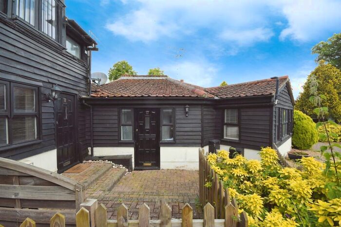 2 Bedroom Terraced House For Sale In Coxtie Green Road, Pilgrims Hatch, Brentwood, CM14