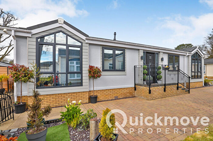 2 Bedroom Park Home For Sale In Poole, Dorset, BH16