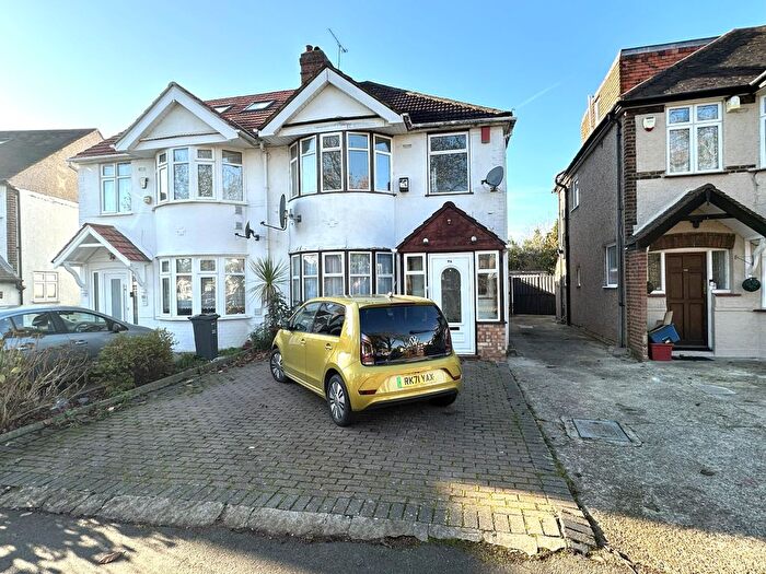 3 Bedroom Semi Detached House For Sale In Worton Way, Isleworth, TW7