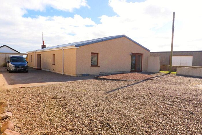 3 Bedroom Detached Bungalow For Sale In Links View, Southend, PA28