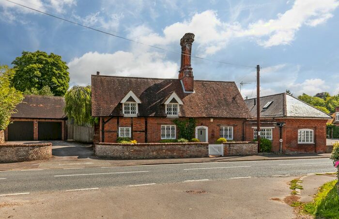 6 Bedroom Detached House For Sale In Main Road, Hursley, Winchester, SO21