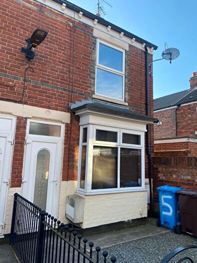2 Bedroom Terraced House To Rent In Estcourt Street, Hull, HU9