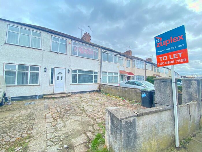 Studio To Rent In Beatrice Road, London, N9