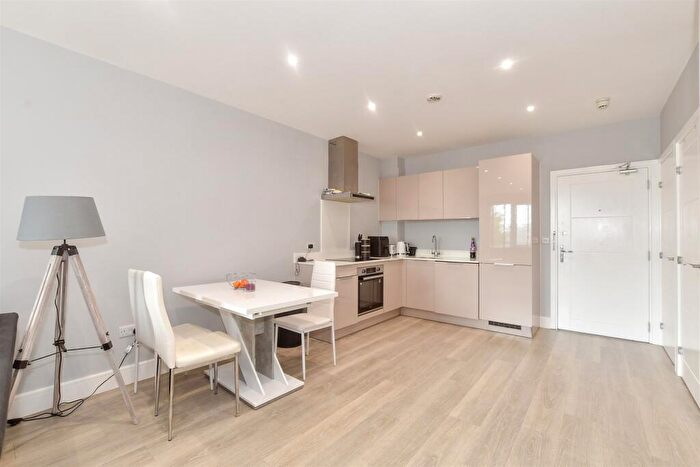 1 Bedroom Apartment For Sale In North Street, Horsham, West Sussex, RH12