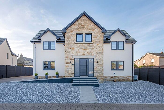 4 Bedroom Detached House For Sale In The Glebe, Saline, Dunfermline, KY12