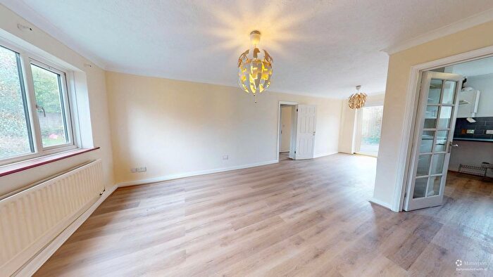 4 Bedroom Detached House To Rent In Long Meadow Close, West Wickham, BR4