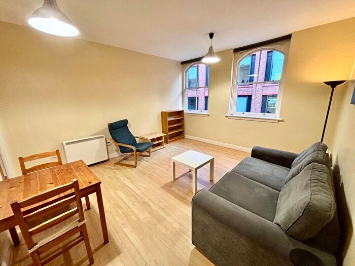 1 Bedroom Apartment To Rent In George Street, Birmingham, B3