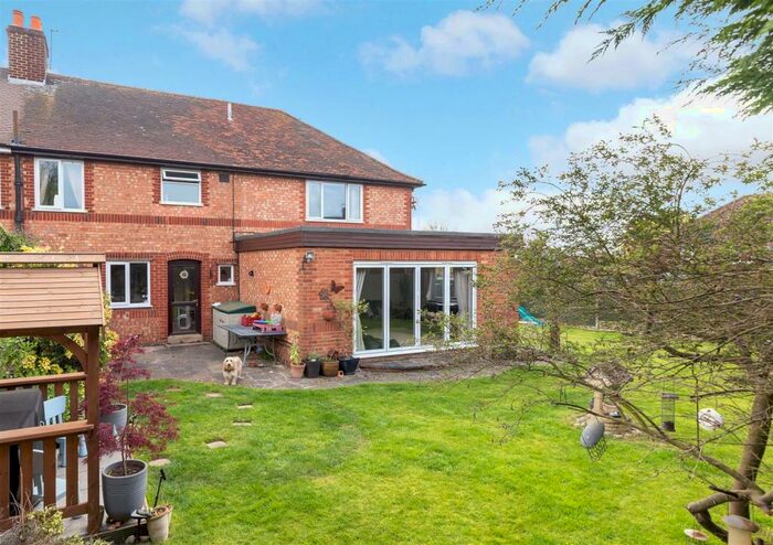 4 Bedroom Semi-Detached House For Sale In Temple Lane, Tonwell, SG12
