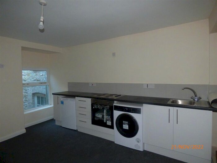 1 Bedroom Flat To Rent In High Street, Haverfordwest, SA61