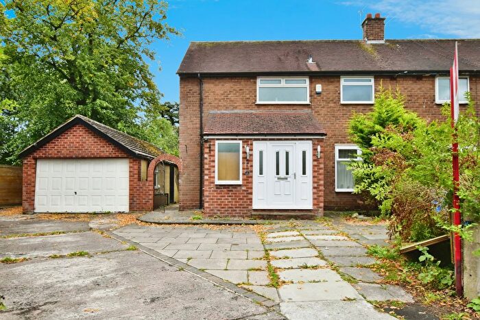 3 Bedroom Semi-Detached House For Sale In Hempcroft Road, Timperley, Altrincham, Greater Manchester, WA15