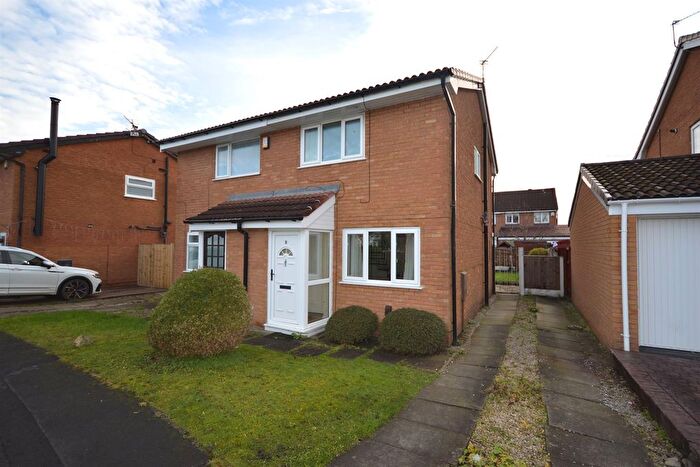 2 Bedroom Semi Detached House For Sale In Kentstone Avenue, Heaton Mersey, SK4