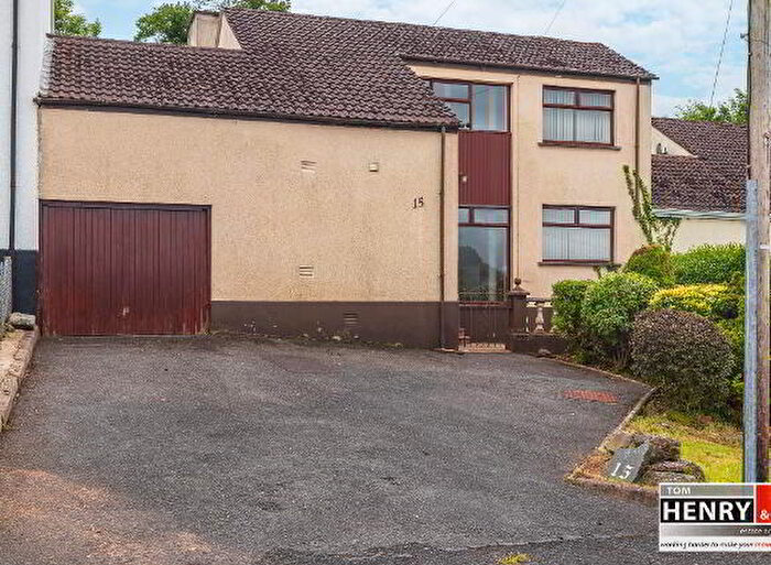 4 Bedroom Link-detached House For Sale In Woodlawn Park, Dungannon, BT70