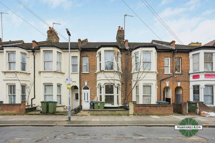 4 Bedroom Terraced House To Rent In Floyd Road, London, SE7