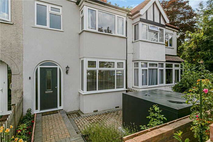 4 Bedroom Terraced House To Rent In Morden Road, Mitcham, CR4