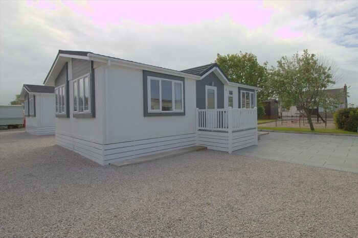 2 Bedroom Property For Sale In Stud Farm Park, Oxcliffe Road, Heaton With Oxcliffe, Morecambe, LA3