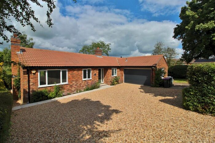4 Bedroom Detached Bungalow For Sale In The Hollow, Little Humby, Grantham, NG33