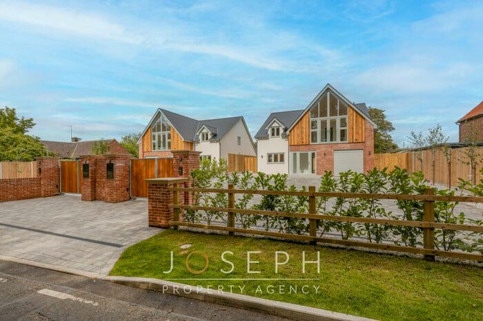 4 Bedroom Detached House For Sale In Lower Road, Westerfield, IP6