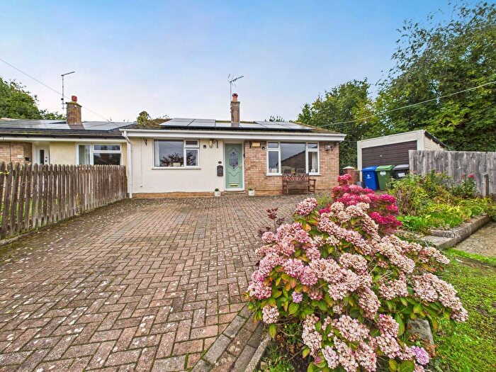 2 Bedroom Bungalow For Sale In Kingston Close, Blakesley, NN12