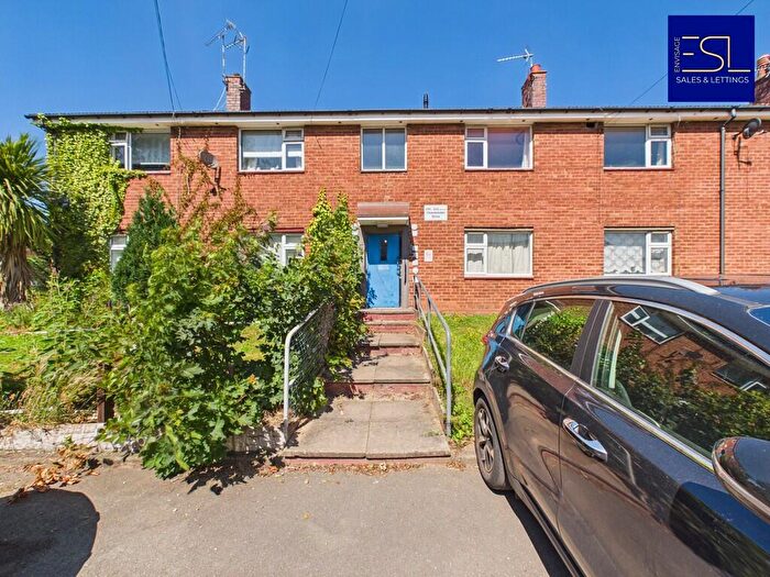 1 Bedroom Apartment For Sale In Charminster Drive, Coventry, CV3