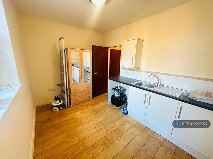 Studio To Rent In Eastern Avenue, London, RM1